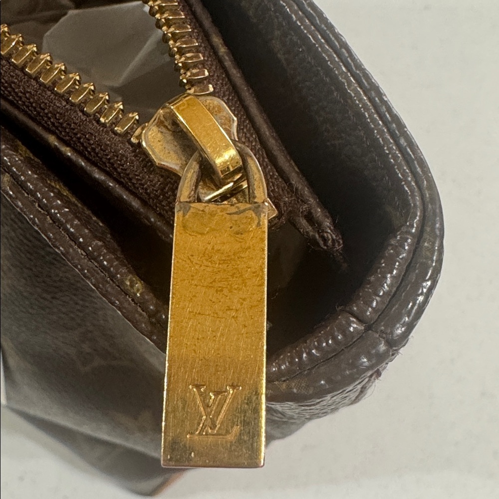 Louis Vuitton Cabas Piano Brown and Gold Monogram Tote Authentic - Picture 7 of 16